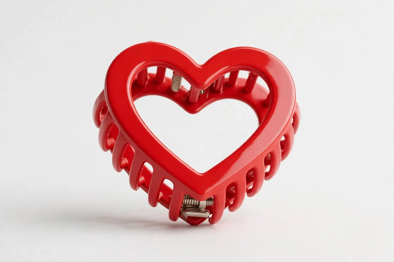 Red Heart Claw Clip, studio product photo on white background