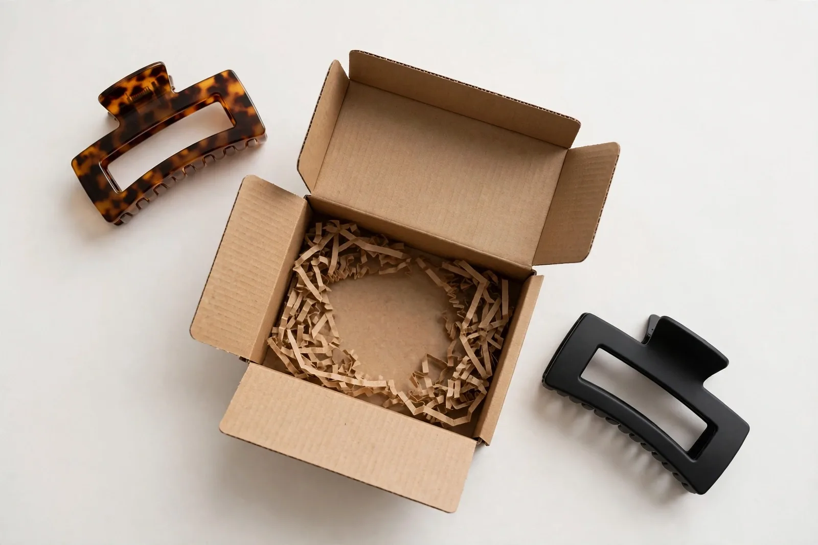 Tortoise & Black Claw Clip Duo gift set, studio product photo on white background